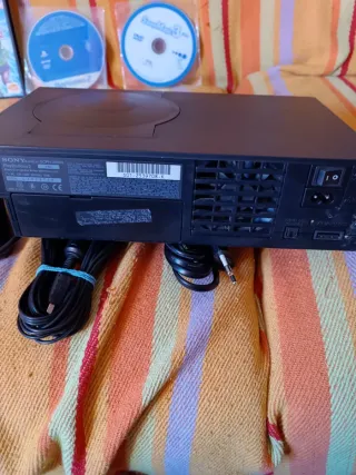 PlayStation 2 FAT Negra + Juegos y Accesorios