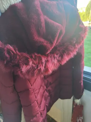 Plumas burdeos talla S