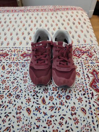 Zapatillas New Balance Rojo Talla 40