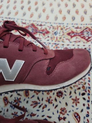 Zapatillas New Balance Rojo Talla 40