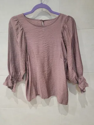 Blusa lila manga abullonada