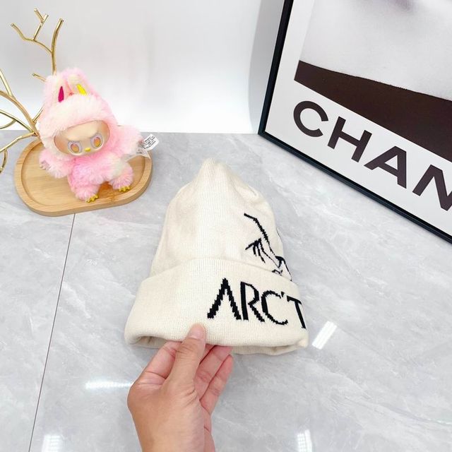 Gorro Arc'teryx Negro y Blanco