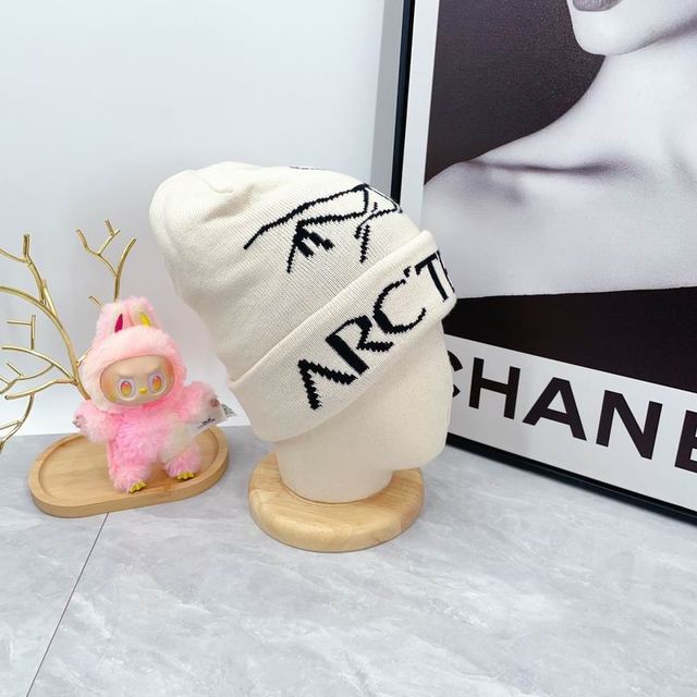 Gorro Arc'teryx Negro y Blanco