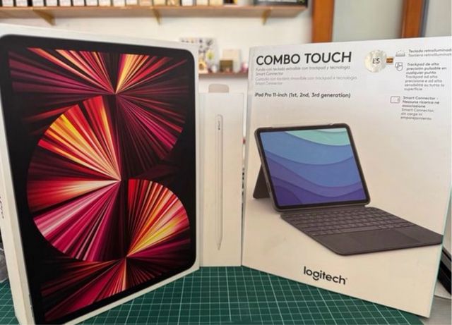 iPad Pro 11 + Logitech Combo Touch