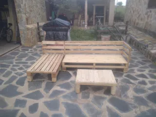 Banco de madera rústico