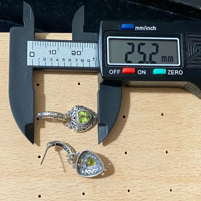 Pendientes Corazón Peridoto natural