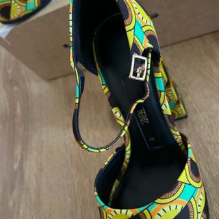 Scarpe Zara con plateau