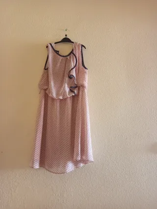 Vestido rosa lunares