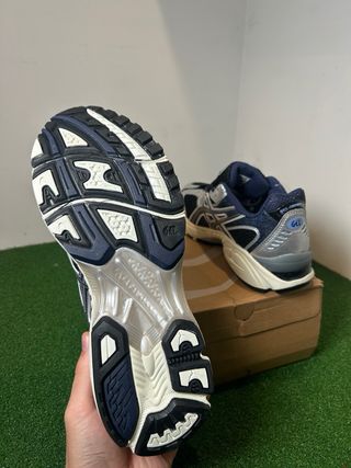 Asics Gel Nimbus Azul/Plata