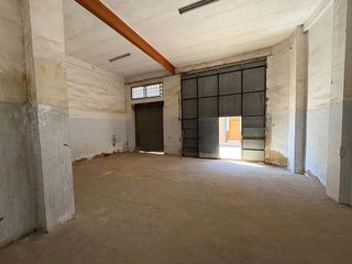 Local comercial en venta en Caudete