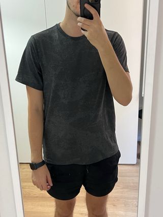 Camiseta deportiva H&M gris
