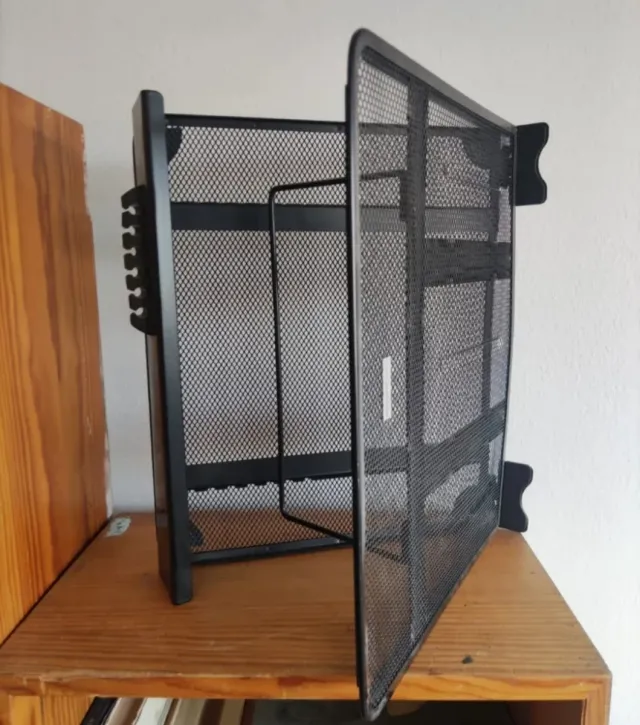 Soporte portátil Amazon Basics