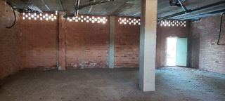 Local comercial en alquiler en Andújar