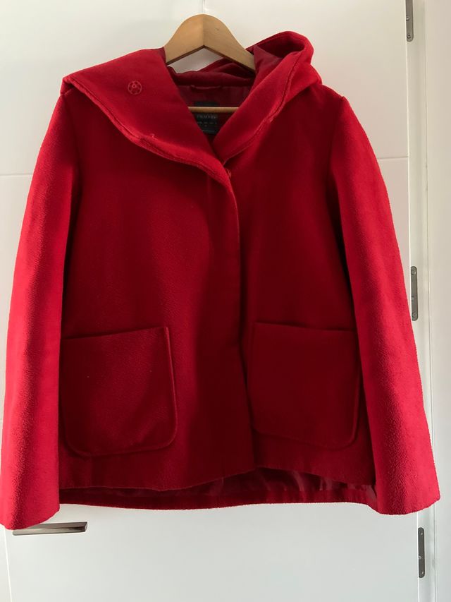 Abrigo Rojo Primark  Talla 40 europa 12 UK
