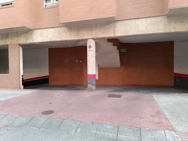 Alquiler Plaza de Garaje en Logroño, calle Oeste