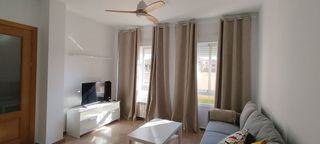 Casa adosada en alquiler en Valdepeñas