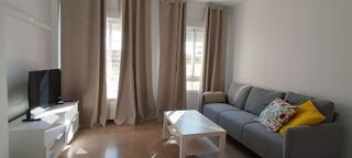 Casa adosada en alquiler en Valdepeñas