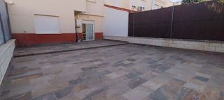 Casa adosada en alquiler en Valdepeñas