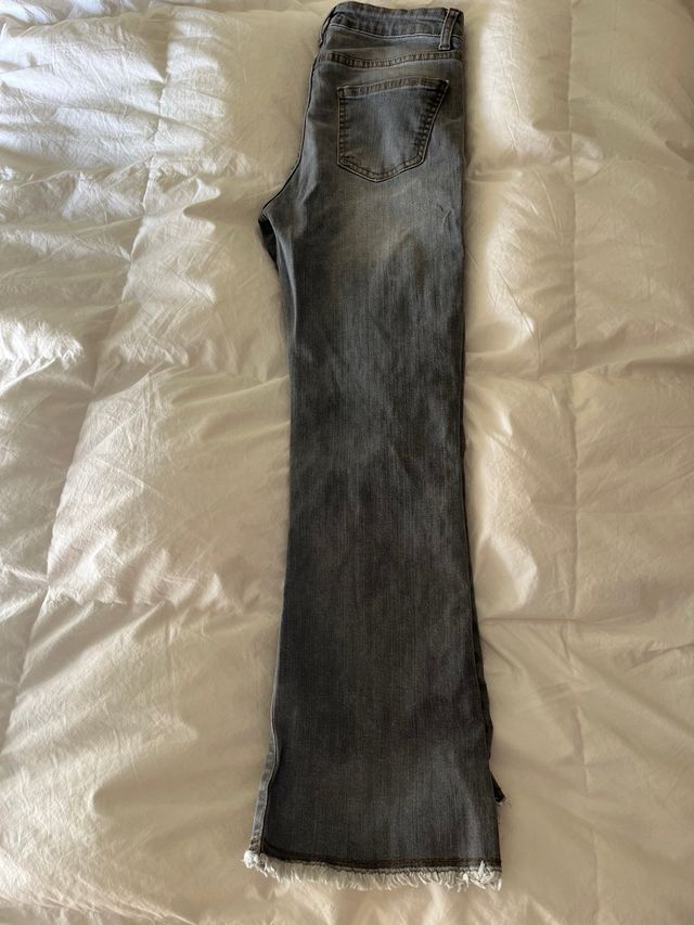 Vaqueros Renatta&Go grises acampanados