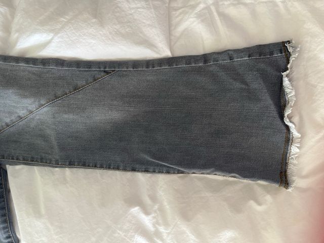 Vaqueros Renatta&Go grises acampanados