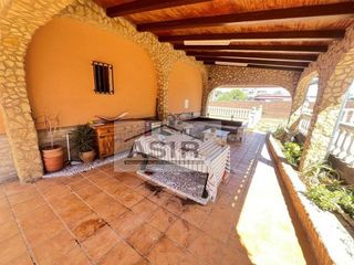 Chalet en alquiler en Zona Urbanizaciones en Alzira