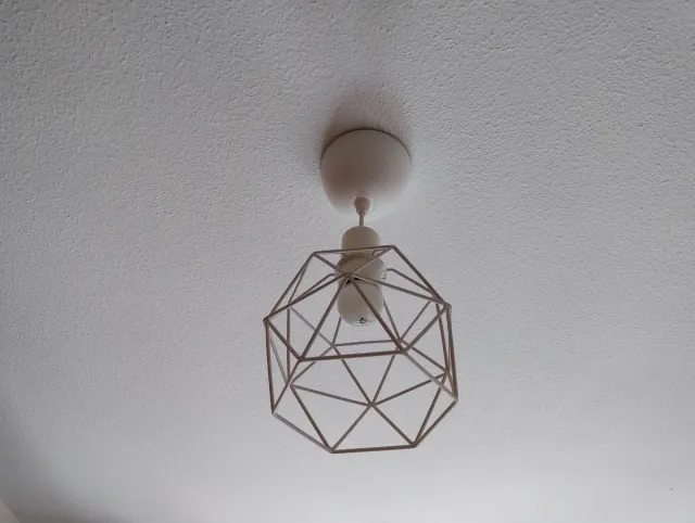 Lámpara de techo geométrica blanca