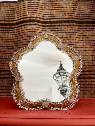 Specchio veneziano decorato