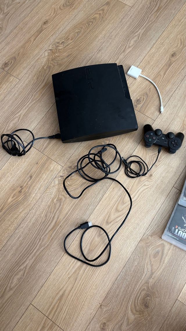 Consola PS3+Acessórios e Jogos