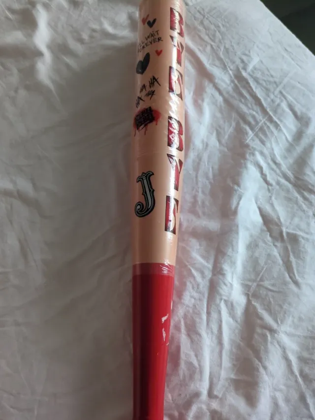 Bate Harley Quinn BYE BYE