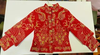 Vestido de fiesta blanco y dorado