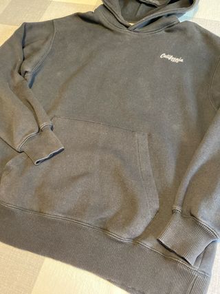 Sudadera Negra de Zara. Talla 13-14.