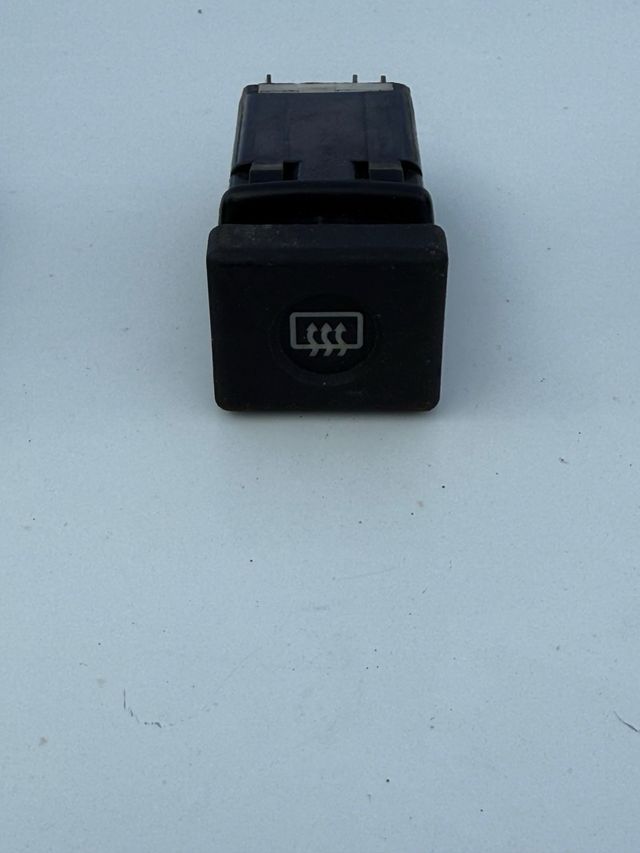 3 Interruptores Renault: Emergencia, Niebla, Lunet