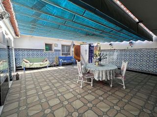 Chalet en venta en Peña de las Águilas en Elche