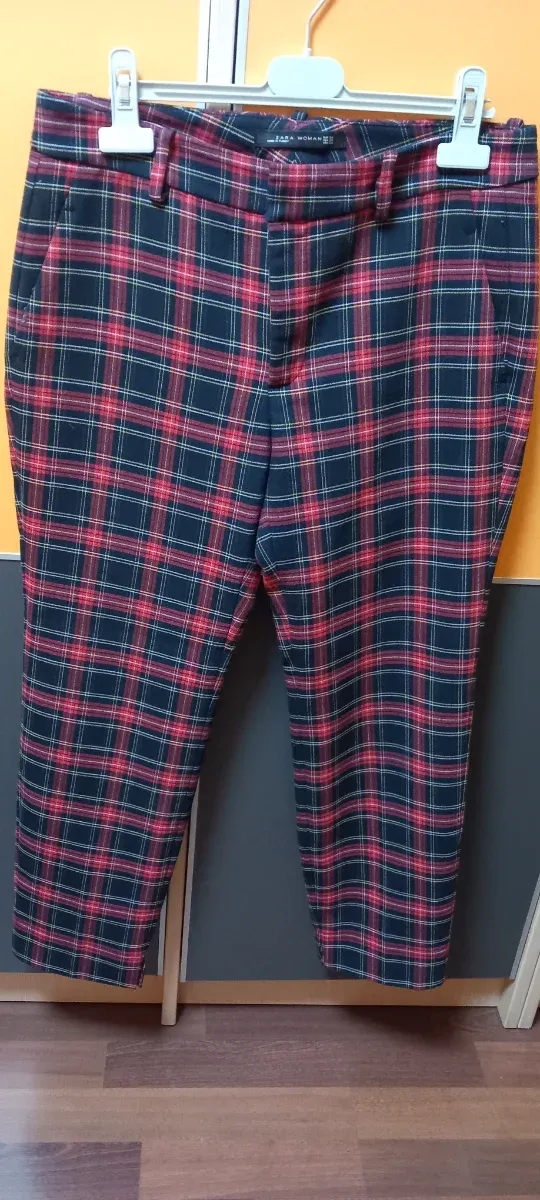 Pantalón cuadros Zara Woman