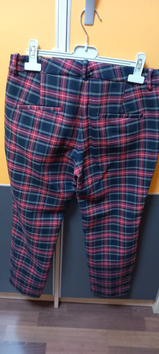 Pantalón cuadros Zara Woman