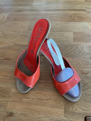 Mule Unisa Talla 37 Naranja