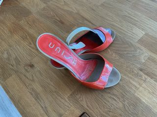 Mule Unisa Talla 37 Naranja