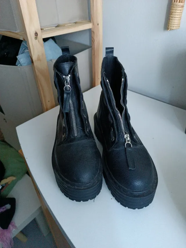 Botas Pull&Bear cremallera plataforma talla 36
