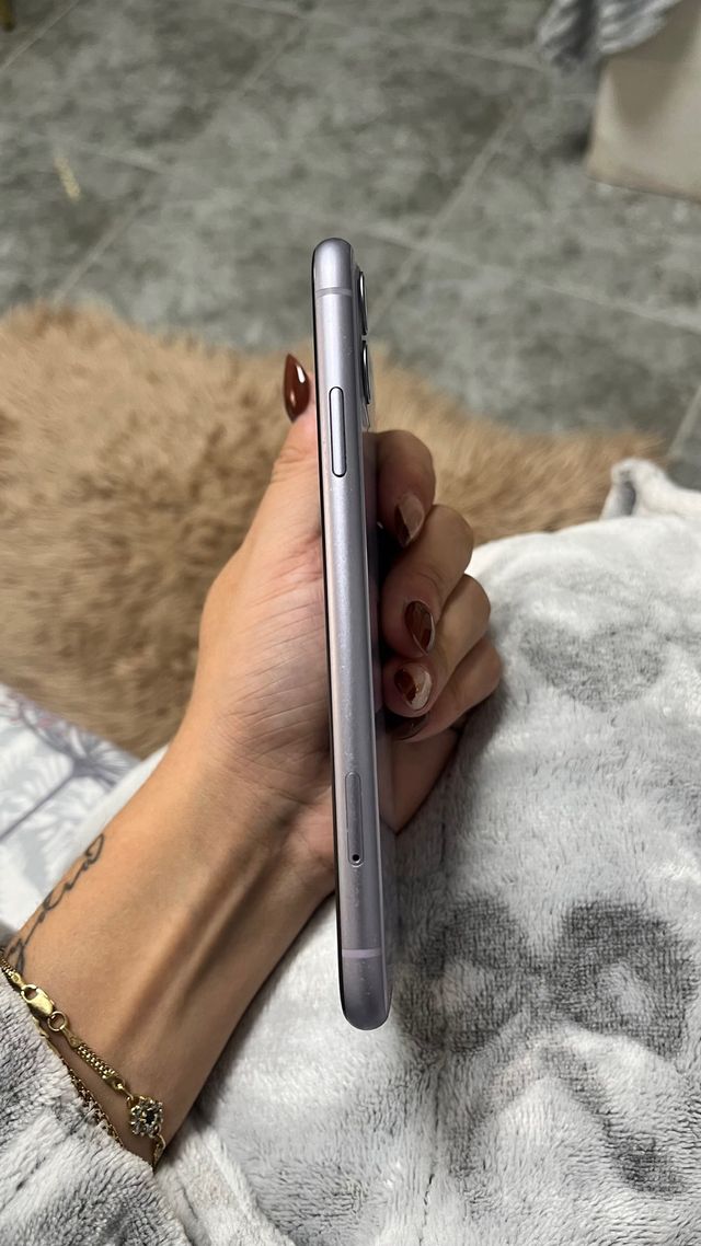 iPhone 11 256GB Viola