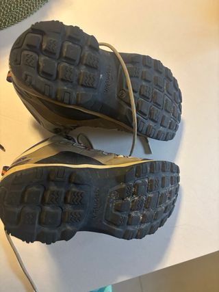 Scarpe trekking Quechua impermeabili marroni/viola