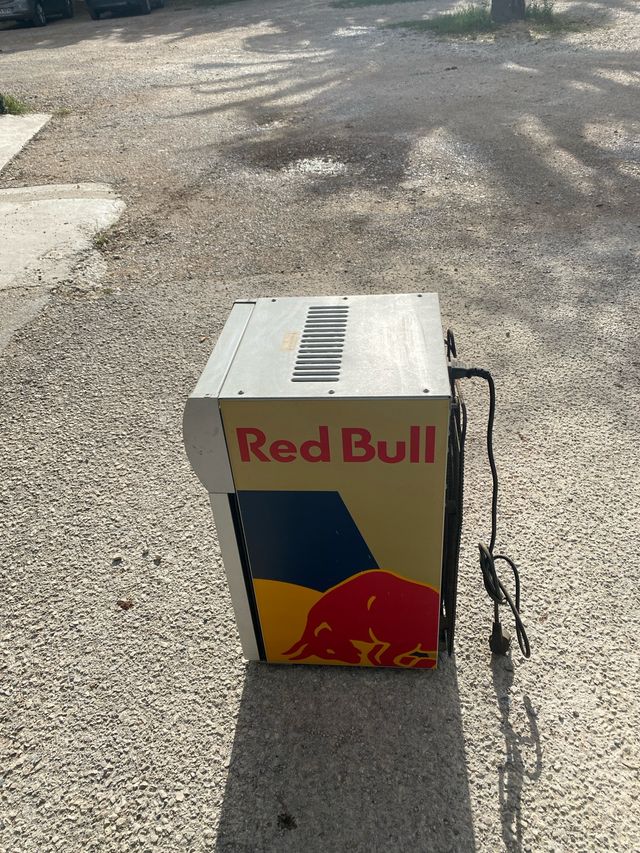 Nevera Red Bull