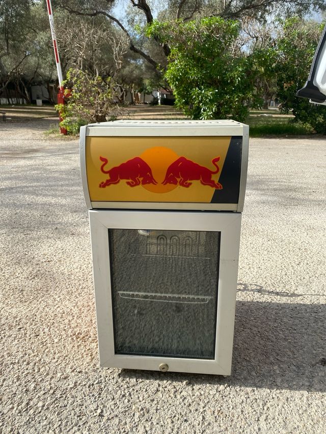 Nevera Red Bull
