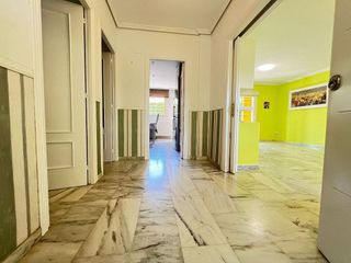 Chalet en alquiler en Espartinas