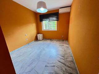 Chalet en alquiler en Espartinas