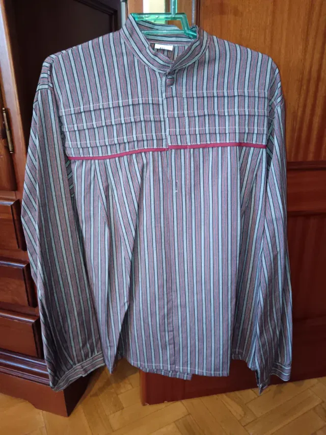 Camisa Baturro Rayas. Nueva. XL.