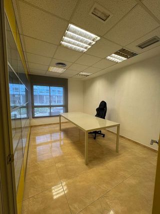 Oficina en alquiler en Arenales - Lugo - Avenida Marítima en Palmas de Gran Canaria(Las)