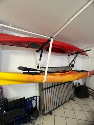 2 Kayaks (rojo y amarillo)