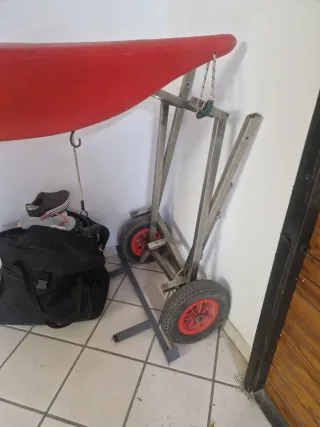 2 Kayaks (rojo y amarillo)