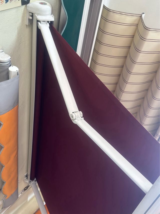 Toldo articulado Cofre