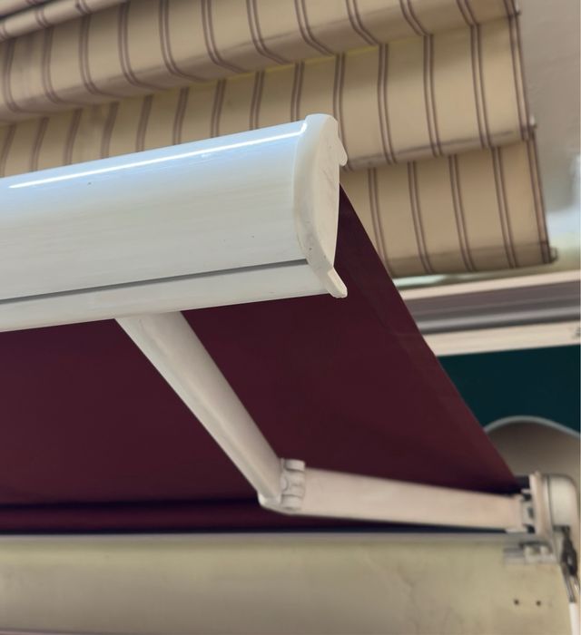 Toldo articulado Cofre